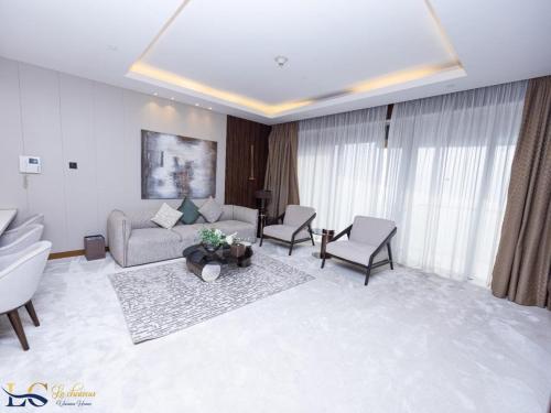 1 BR-Le Chateau Vacation Homes, Fashion Avenue Residence, Dubai