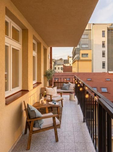 TurnKey I Antonin Dvorak Apartments 3