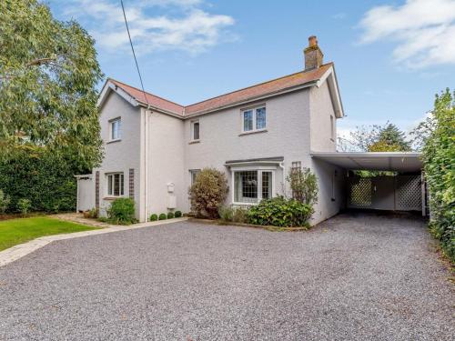 4 Bed in Bembridge oc-ic070