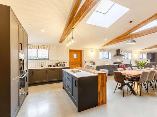 Facilities, 14 Bed in Welshpool oc-90568 in Berriew