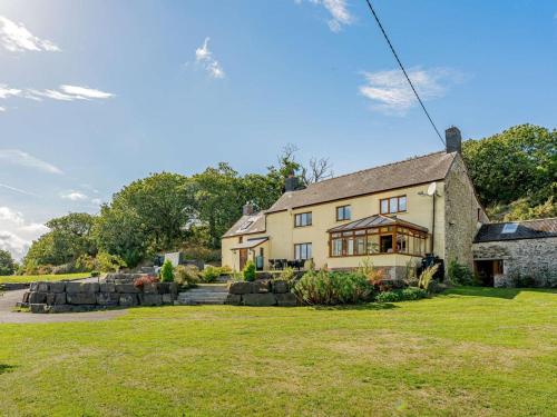 Iekārtas, 5 Bed in Aberystwyth oc-58889 in Blaenplwyf