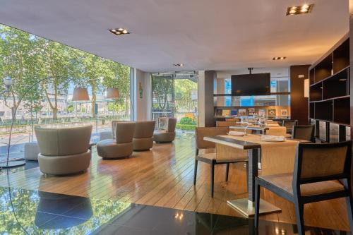 餐廳, Hesperia Bilbao in 烏里瓦里