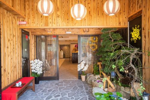 Hotel 向日葵, Osaka