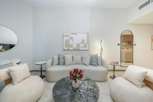 Inspired 1BR Apt Ultimate Luxury Living - image 6