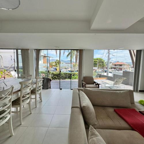 Casa do Cacau Floripa in Barra da Lagoa Beach