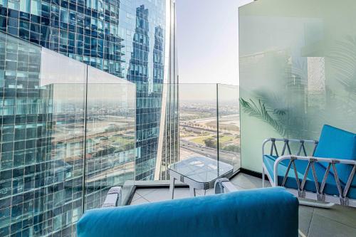 Minimalist Luxe Studio in the City - image 7