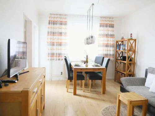 Die 2 Zimmerwohnung mit Balkon liegt in der 1 Etage und ist ideal für 2 bis 3 Personen in Westerland, Deutschland