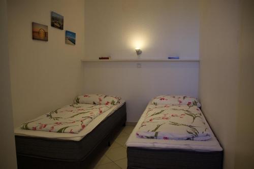 Inselblume 45 - Ferienwohnung mit Blick auf den Yachthafen - image 3