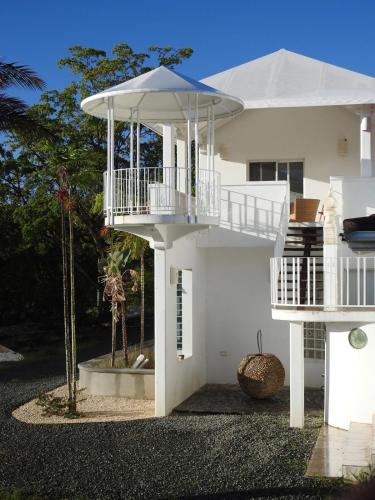 Cedars White House in Antigva ir Barbuda