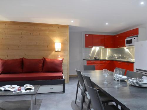 Appartement rénové spacieux 3 pièces pour 8 pers, animaux admis, balcon, 2 sdb