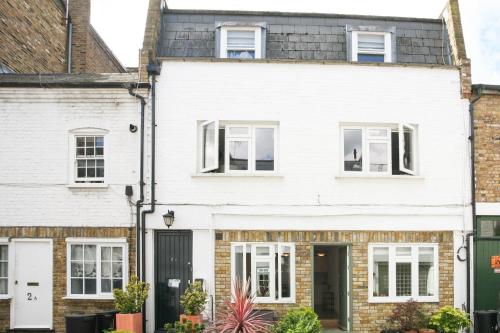 Modern one bedroom flat in Central London 2