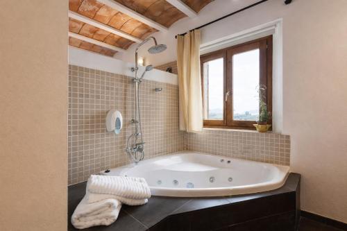 Double or twin room, deluxe, spa bathtub