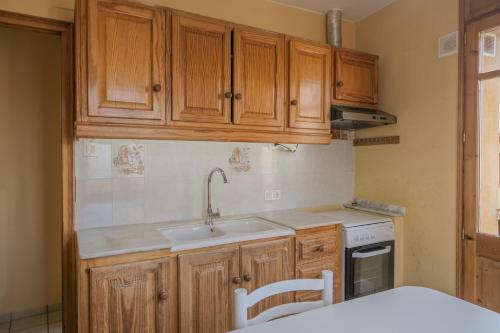 Apartamento con balcón en Sant Jaume (Apartamento con balcon en Sant Jaume) in San Jaime De Llierca