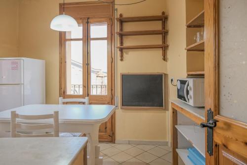 Apartamento con balcón en Sant Jaume (Apartamento con balcon en Sant Jaume) in San Jaime De Llierca