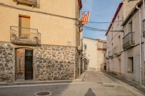 Alojamiento con chimenea en Sant Jaume de Llierca in San Jaime De Llierca