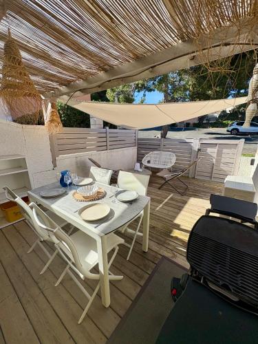 Pavillon rénové avec terrasse & piscine