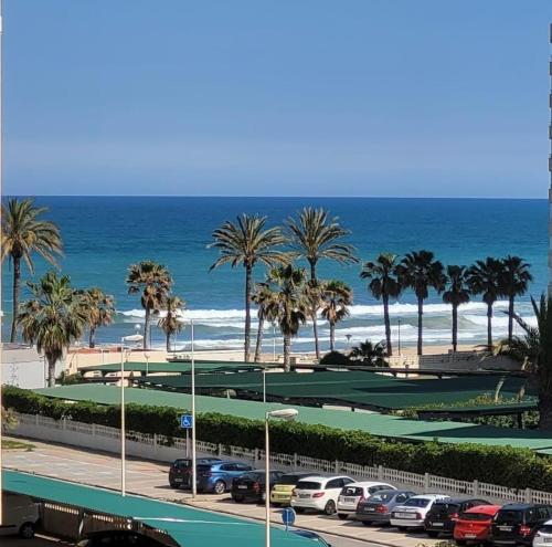 Work Ready Beach Escape - with Scenic Views