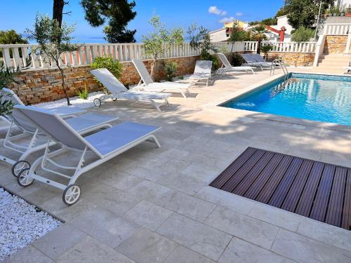 Létesítmények, Luxury Beachfront Villa Carlisa in Okrug Gornji