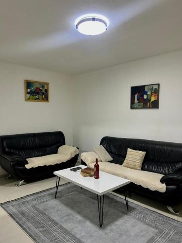 Central apartment 3 in Гнилане