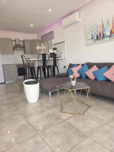2 bedroom home sea view in Pyla