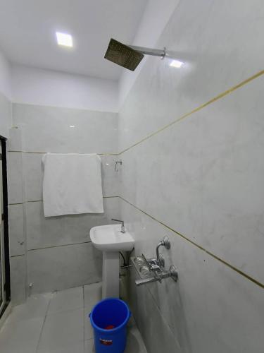 Hotel Suraj Palace And Restaurant
