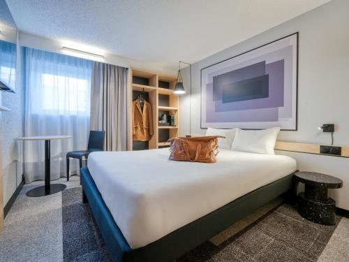 ibis Orly Chevilly Tram 7 in Летищ Орли