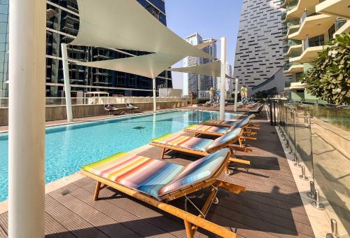 Cozy Luxury 1BR Apt in Business Bay - image 5