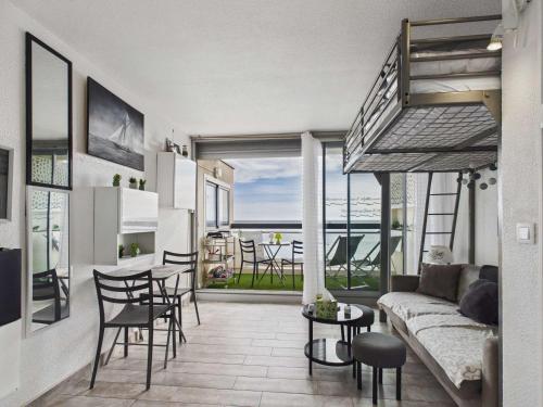 Studio Panoramique avec Climatisation au Grau d'Agde - FR-1-423-152 in Le Grau d'Agde