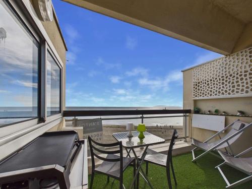 Studio Panoramique avec Climatisation au Grau d'Agde - FR-1-423-152 in Le Grau d'Agde