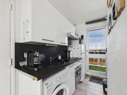 Studio Panoramique avec Climatisation au Grau d'Agde - FR-1-423-152 in Le Grau d'Agde