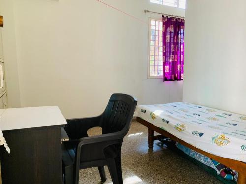 Exclusive Single Occupancy Room in Peaceful Residential Setting photo 3