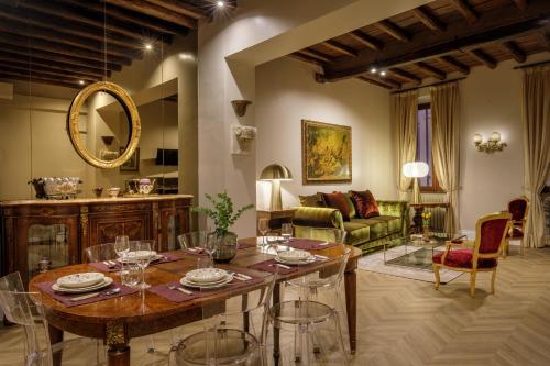 Daplace - Sofia Apartment