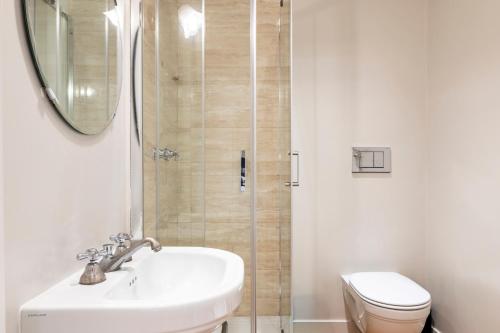 Gatsby Guest House - image 21