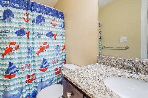 Beach Hive - Corolla Whalehead 75 Yds to Beach Ocean View Pool Cabana Hot Tub Arcade - image 4