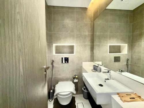 Peaceful 1BR in District One - image 2