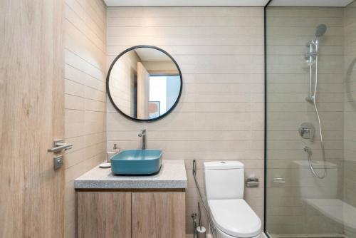 Peninsula Tower 1 - New Elegant Unit with Top Amenities - image 13