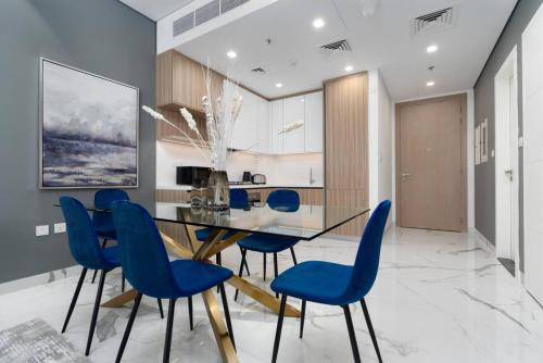 The Pinnacle - Modern Unit in Dubai Hill across Park - image 11