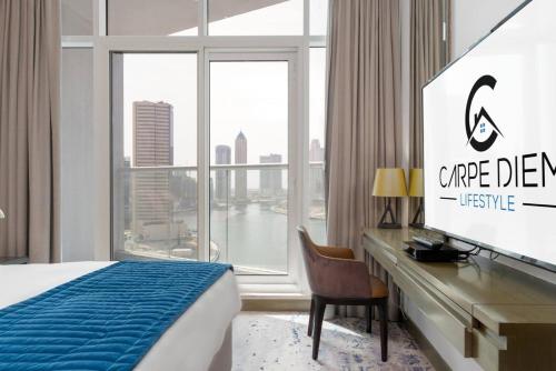 Prive - Canal View Studio Apartment - image 3