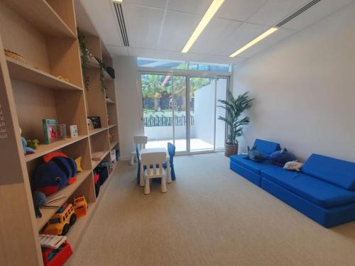 Belgravia III A - Modern Studio with Full Facilities - image 9
