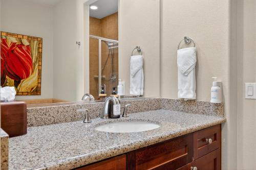 LV034 Cozy Upstairs Legacy Villas Suite in La Quinta, USA