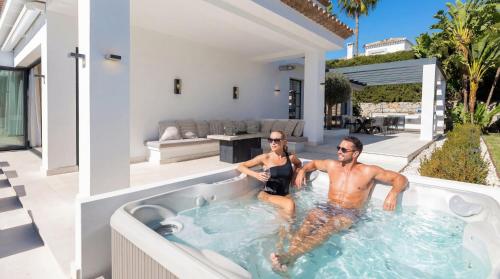 VACATION MARBELLA I Villa Lina, Golf Valley, Private Heated Pool, Jacuzzi, Gated Community, Close to Puerto Banus 2