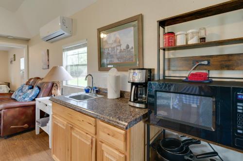 Plantersville Cabin on 50 Acres w/ Pond & Fire Pit in Magnolia (TX)