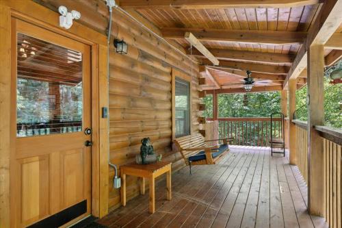 5-star Wpool, Cozy, Secluded, & Newly-renovated in Sevierville, USA