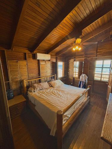 Izumi Lodge Wooden Beachfront Villa with Private Pool in Puerto Quetzal