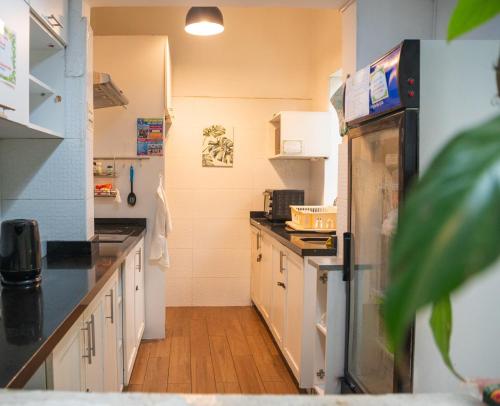Кухня, The Secret Garden -  Hostel in Лима