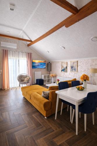Seadmed, Sunrise Riverside House-Private Garden, Jacuzzi & BBQ in Glozan