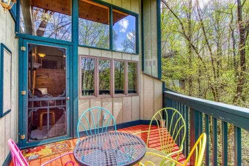 Peace, Serenity & Relaxation In The Smokies! in Gatlinburg, USA