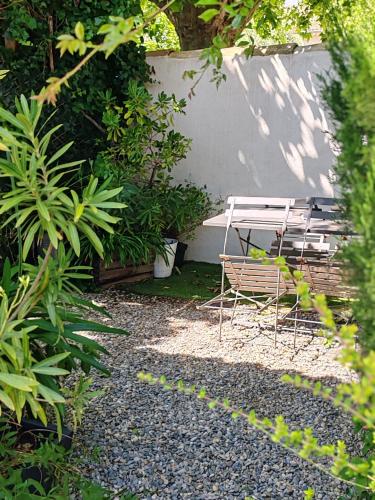 LE PETIT JARDIN ... 3