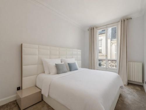 The Parisian Beauty - Ultra Luxury - image 3