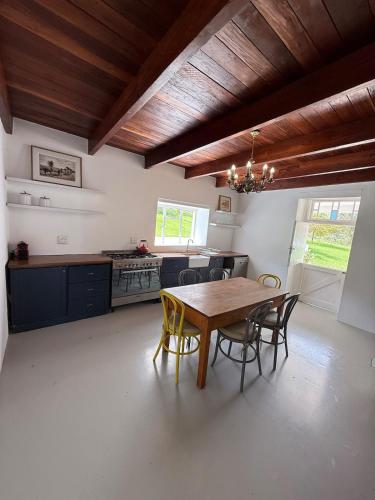 Firgrove Country House in Ashton